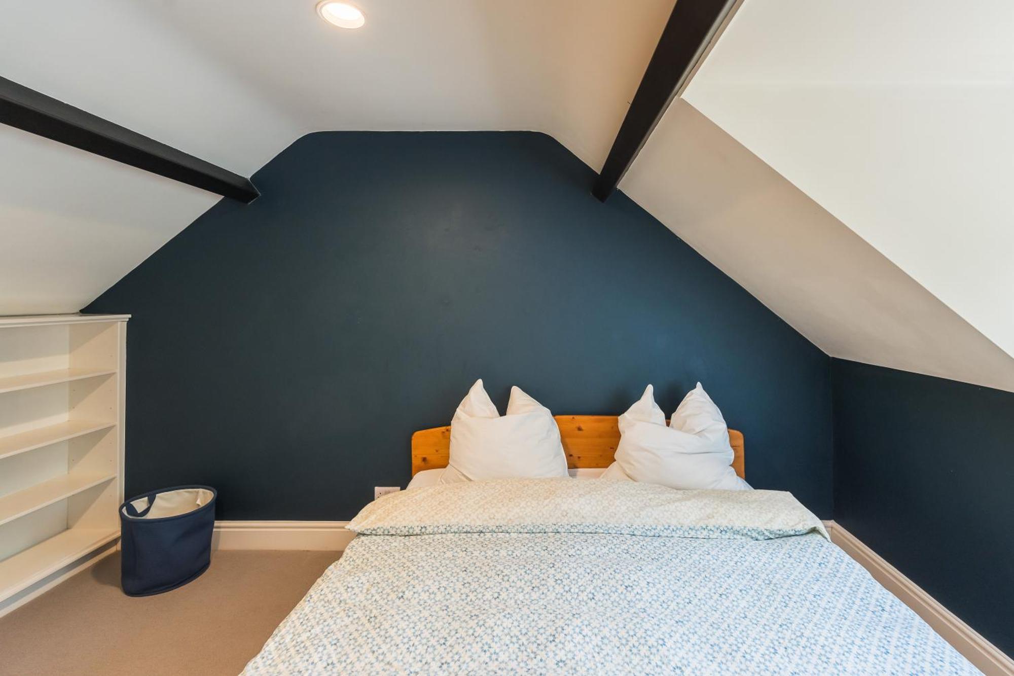 Luxurious Victorian In Charming Cotham Bristol