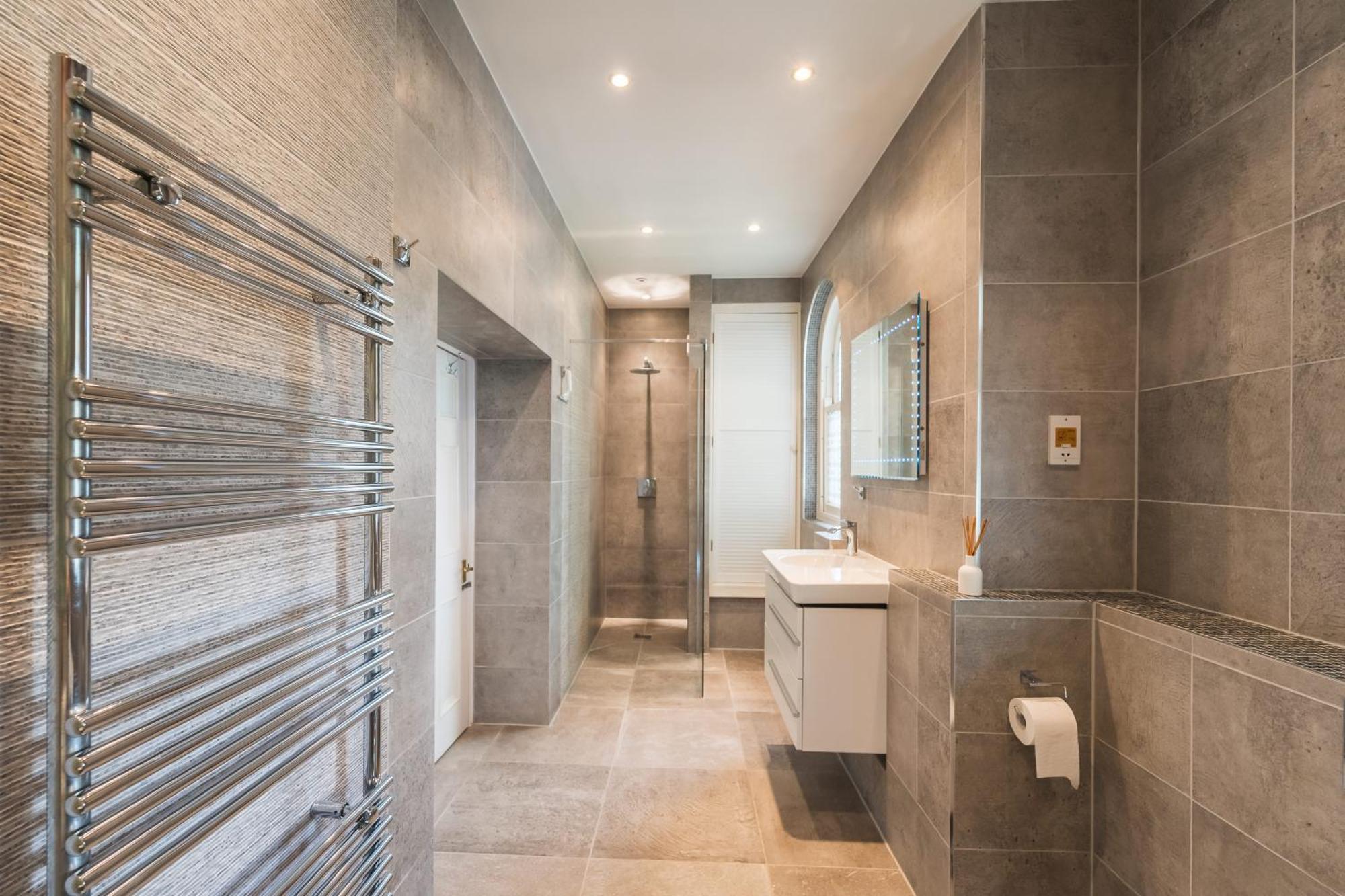 Luxurious Victorian In Charming Cotham * Bristol